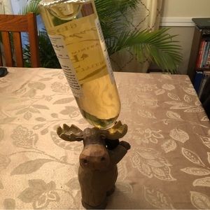 Moose Adirondack rustic wine bottle holder